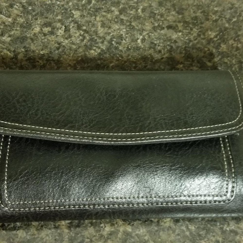 Relic Wallet-Black leather